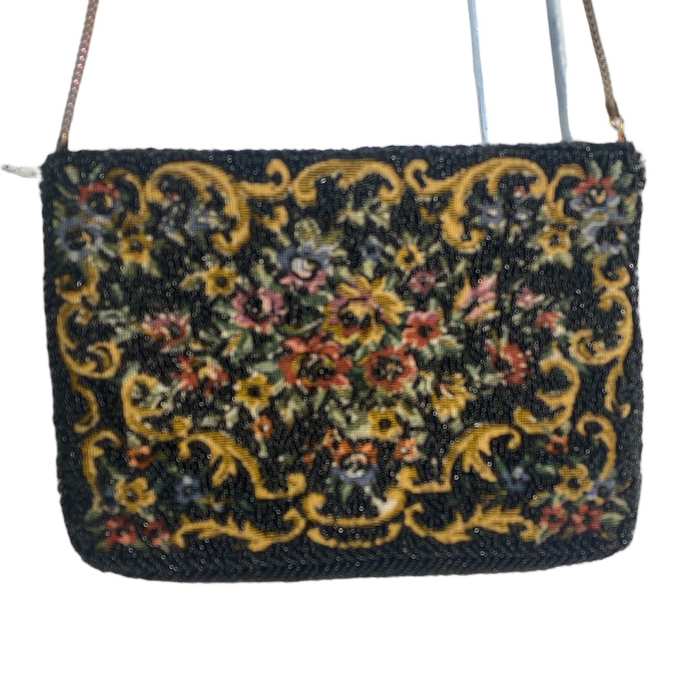 La Regale Beaded Clutch Purse.